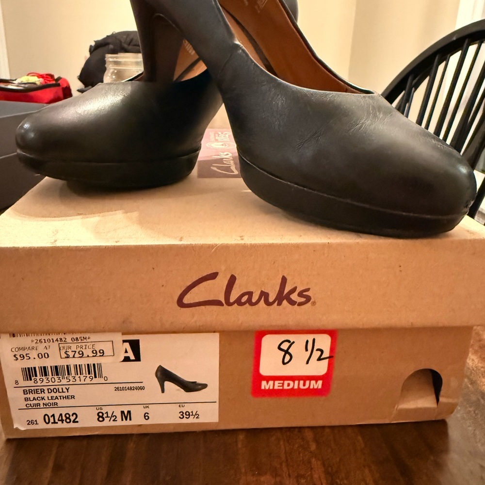 Clarks Black Leather Women's Platform Pumps